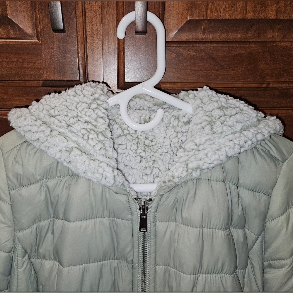Love Tree Reversible Sherpa-Lined Quilted Jacket – Size Small - Picture 8 of 9